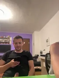 mihneaxxx — Stripchat stream photo (Apr 2026)