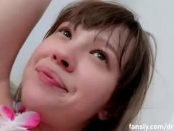 _demi_dee_ — webcam model online on chaturbate