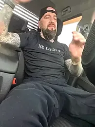 Beardedtattood — Stripchat stream photo (Apr 2026)