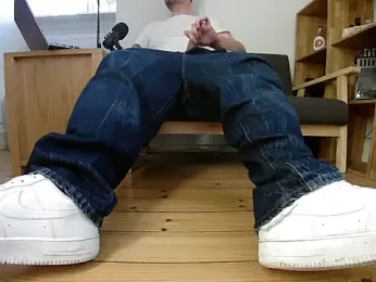 jonas_camboy — webcam model online on stripchat