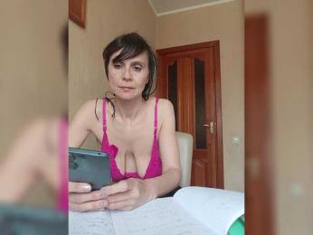 Hellenalonenochka — Bongacams stream photo (May 2026)