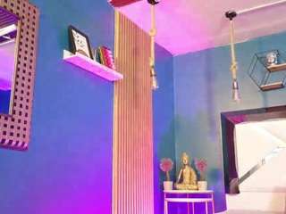 lady-brownn — webcam model online on camsoda