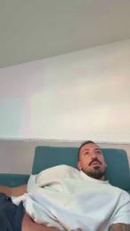 Yoquese233 — Cam4 stream photo (Apr 2026)