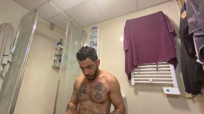 Hotvan22 — webcam model online on cam4