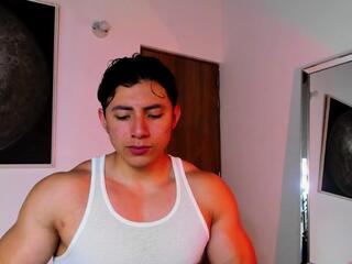 Alexander Classy — flirt4free