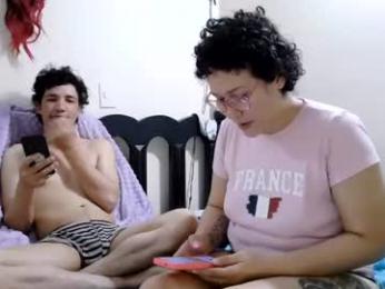 mauroluxandra — webcam model online on chaturbate