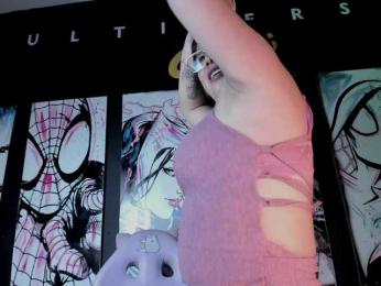 Kinky-Esmerald — bongacams