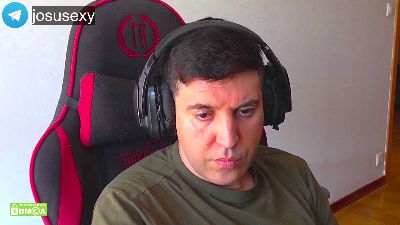 hotliki — Cam4 stream photo (Apr 2026)