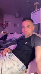 Runtasty96 — Cam4 stream photo (Apr 2026)