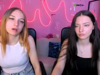 miki_nikki — Chaturbate stream photo (Apr 2026)