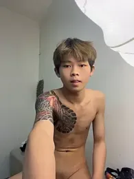 XBD-1 — Stripchat stream photo (Apr 2026)