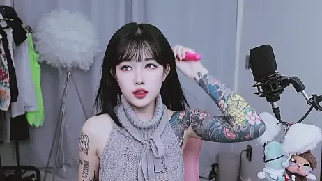 MISA_02 — webcam model online on stripchat