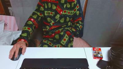 hucho40 — Cam4 stream photo (Apr 2026)