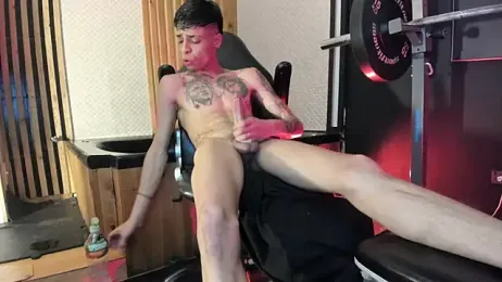 Yeidonn — webcam model online on stripchat