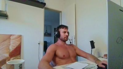 ALPHA_HUNK — Cam4 stream photo (Sep 2026)