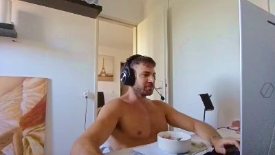 ALPHA_HUNK — Cam4 stream photo (Sep 2026)