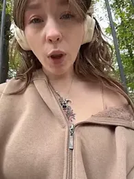 mini_moona — Stripchat stream photo (May 2026)
