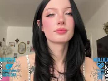 evelynforever — webcam model online on chaturbate