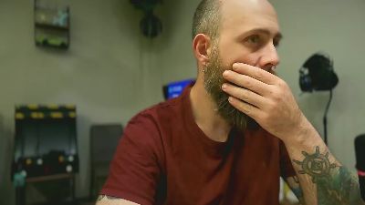 BarboneCE — webcam model online on cam4