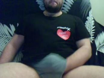 Bebeast — webcam model online on cam4