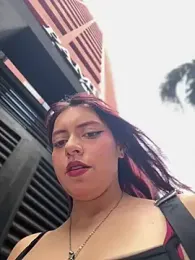 RojitasTeaseX_ — Stripchat stream photo (May 2026)