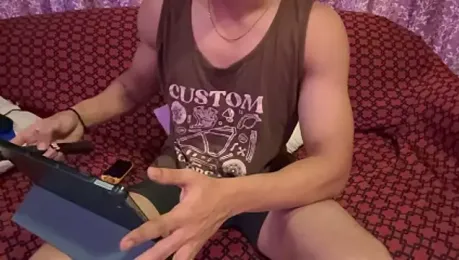 BadBoyBeast — webcam model online on stripchat