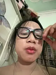 Emmiuuuu03 — webcam model online on stripchat