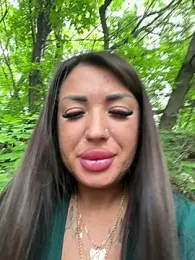 RuslanaXX — webcam model online on stripchat