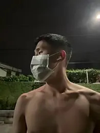 Benson18y — webcam model online on stripchat