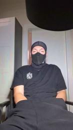 Pisellone_07 — webcam model online on cam4