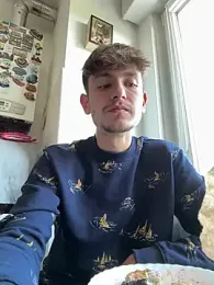 LarryIlGabbiano — webcam model online on stripchat