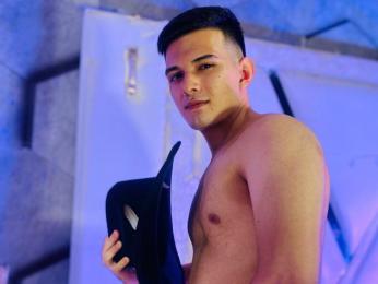 RonaldMarin — webcam model online on livejasmin