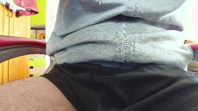 DaddyCam18cm — webcam model online on cam4