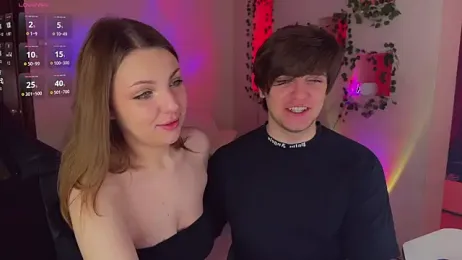 RobertAndLinela — Stripchat stream photo (Apr 2026)