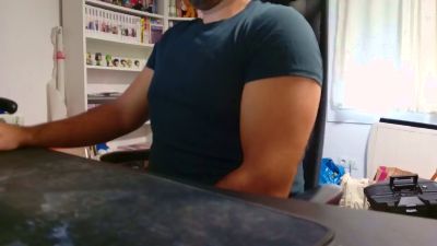 maximoplaser — webcam model online on cam4
