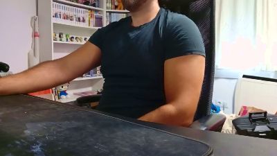 maximoplaser — webcam model online on cam4