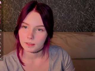 julia-anis — Camsoda stream photo (Apr 2026)