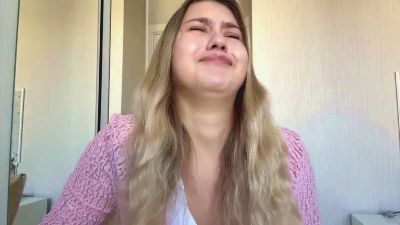 HalleyHinnen — Cam4 stream photo (Aug 2026)