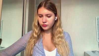 HalleyHinnen — Cam4 stream photo (Aug 2026)