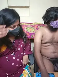 Reenakarthick — Stripchat stream photo (Sep 2026)