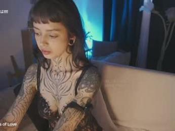 janne_maybe — Chaturbate stream photo (Jun 2026)