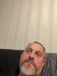 Frosl — Stripchat stream photo (May 2026)