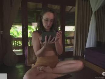 ohmymojo — webcam model online on chaturbate