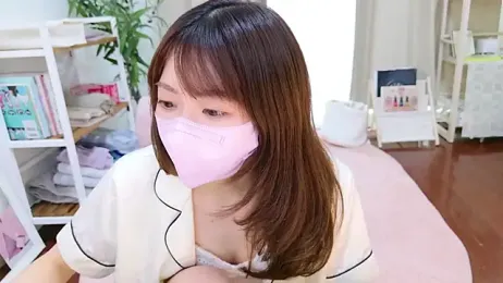 Mii_v_v — webcam model online on stripchat