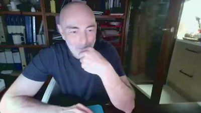 Jonnie696969 — Cam4 stream photo (Mar 2026)