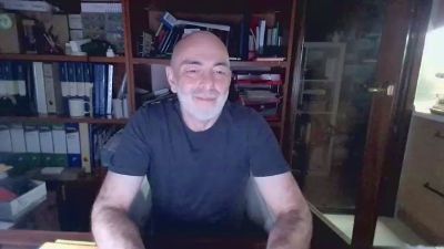 Jonnie696969 — webcam model online on cam4