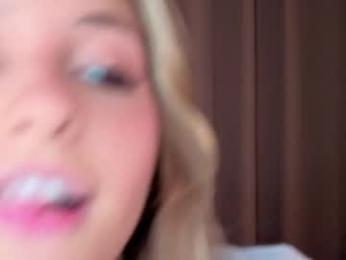 ceceliapidcock — Chaturbate stream photo (Apr 2026)