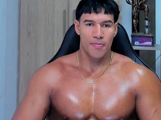 Cris Cruz — Flirt4free stream photo (Jun 2026)