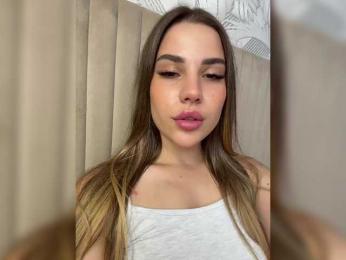 Elisavetaa — webcam model online on bongacams