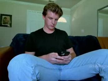 deeyungguy — webcam model online on chaturbate